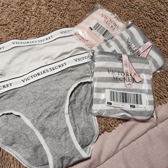 High leg briefs - Picture 1 of 1